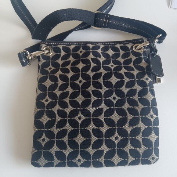 Fossil Crossbody Bag. Black And Brown. - Picture 4 of 6